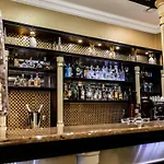 Olawian Hotel 4*