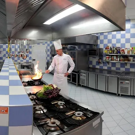 Olawian 호텔 4*